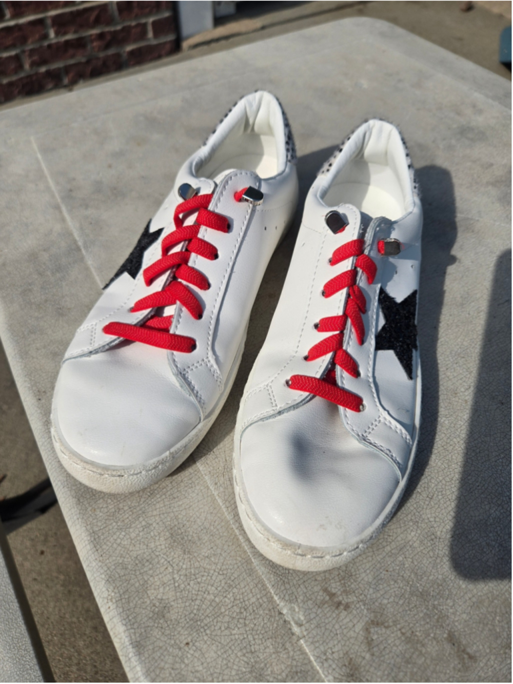 Women's Vintage Havana Sneakers Size 7 White Red Black Star - Picture 2 of 6